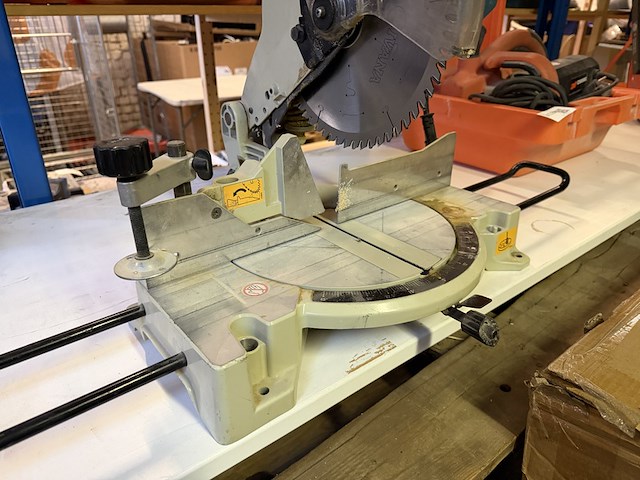 Afkortzaag makita, ls1040f - afbeelding 3 van  5