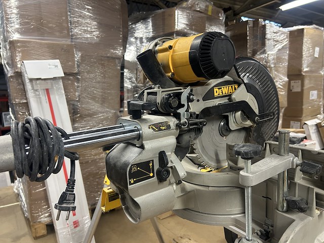 Afkortzaag met onderstel dewalt, dw717xps-qs - afbeelding 9 van  12
