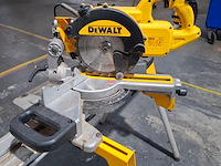 Afkortzaag met onderstel dewalt, dw774 - afbeelding 7 van  13