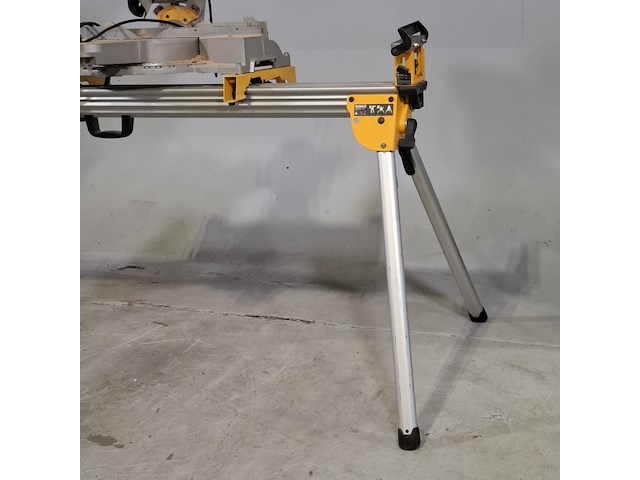 Afkortzaag op zaagtafel, dewalt, dws780, de7023 - afbeelding 2 van  15