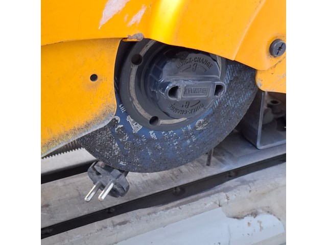 Afkortzaag voor metaal 230v dewalt, d28715, bouwjaar 2016 - afbeelding 7 van  8