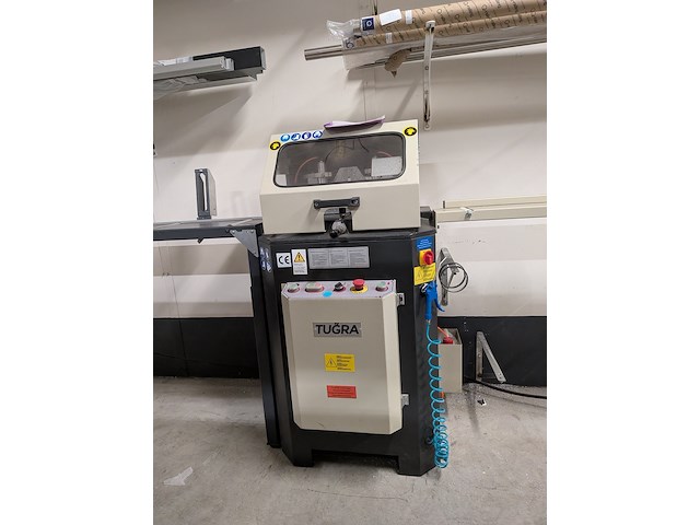 Afkortzaagmachine met aan en afvoerbaan tugra, 2ac-400, bouwjaar 2019 - afbeelding 6 van  13