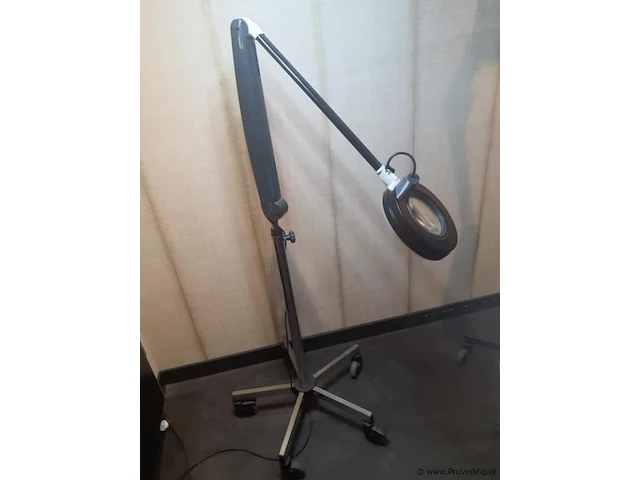 Afma evo vergrootlamp op statief 100/lf/evo1 - afbeelding 1 van  3