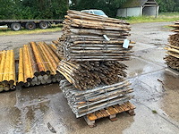 Afrastering weidepalen 70mtr - afbeelding 1 van  3