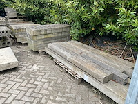 Afrasteringspalen en vloerdelen, beton - afbeelding 1 van  9
