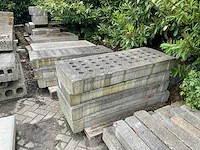 Afrasteringspalen en vloerdelen, beton - afbeelding 6 van  9