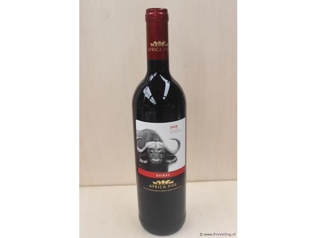Africa five rode wijn - 75 cl - winkelverkoopprijs € 4.00 - afbeelding 1 van  3