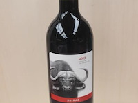 Africa five rode wijn - 75 cl - winkelverkoopprijs € 4.00 - afbeelding 1 van  3