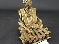 Afrikaanse bronzen balafon speler - afbeelding 1 van  5