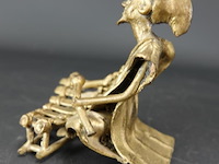 Afrikaanse bronzen balafon speler - afbeelding 3 van  5