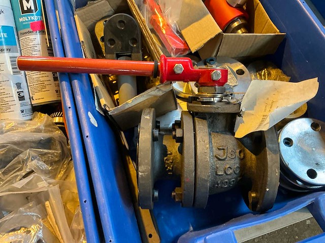 Afsluiter en divers - afbeelding 3 van  7