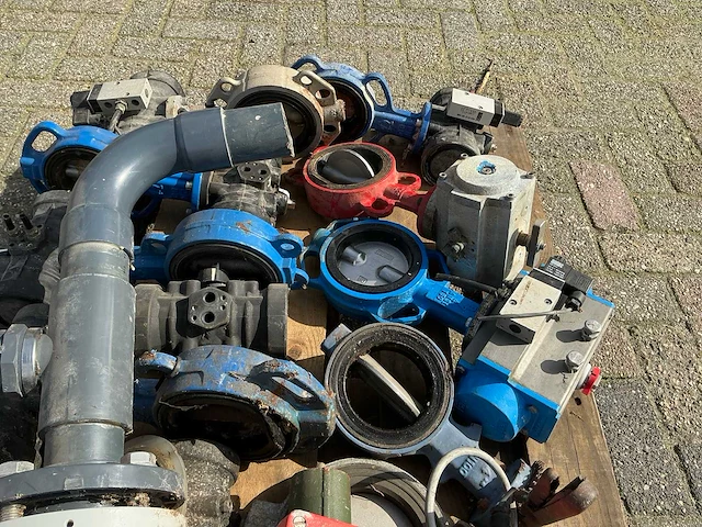 Afsluiters en flowmeter - afbeelding 2 van  10