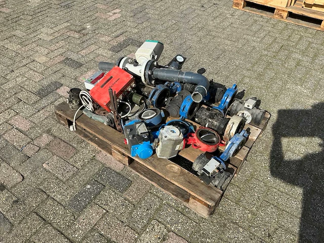 Afsluiters en flowmeter - afbeelding 3 van  10