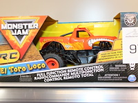 Afstandbestuurbare monster jam truck. - afbeelding 1 van  3