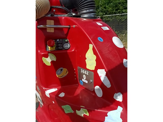 Afval- en straatzuiger, glutton, 2411 electric, 2017 - afbeelding 11 van  13