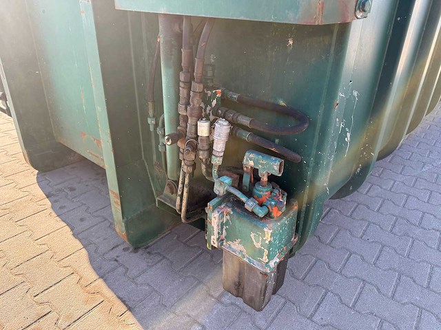 Afval afzetcontainer 16m3 met hydraulische kleppen - afbeelding 2 van  6
