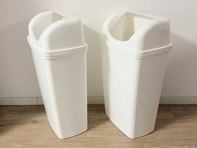 Afvalbak 2 stuks. wit. - afbeelding 1 van  1