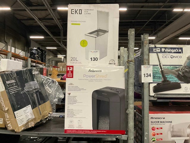 Afvalbak en papiervernietiger - afbeelding 1 van  3