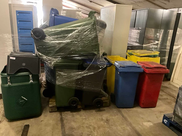 Afvalcontainer (12x) - afbeelding 1 van  4