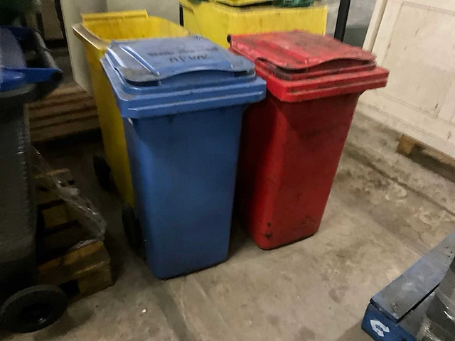 Afvalcontainer (12x) - afbeelding 2 van  4