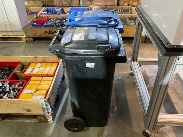 Afvalcontainer (2x) - afbeelding 4 van  4