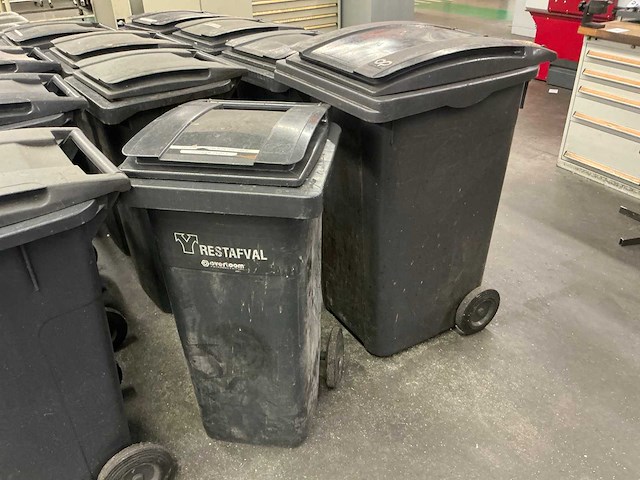 Afvalcontainer (8x) - afbeelding 5 van  5