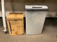 Afvalcontainer bekers en vlamdovende prullenbak - afbeelding 1 van  5