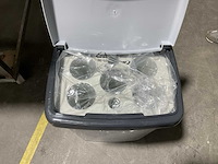 Afvalcontainer bekers en vlamdovende prullenbak - afbeelding 2 van  5