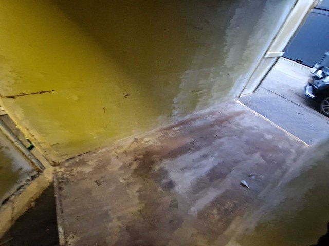 Afvalcontainer - afbeelding 2 van  11