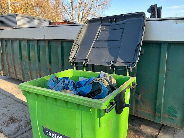 Afvalcontainer - afbeelding 6 van  6