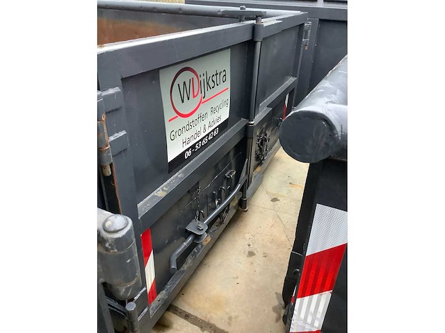 Afvalcontainer - afbeelding 9 van  10