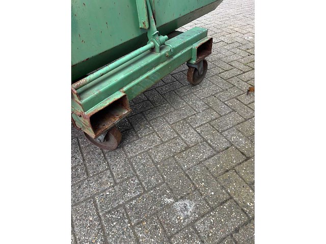 Afvalcontainer - afbeelding 2 van  6