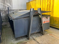 Afvalcontainer - afbeelding 2 van  4