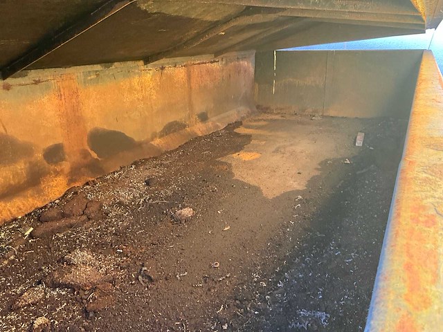 Afvalcontainer - afbeelding 3 van  4