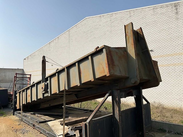 Afvalcontainer - afbeelding 1 van  3