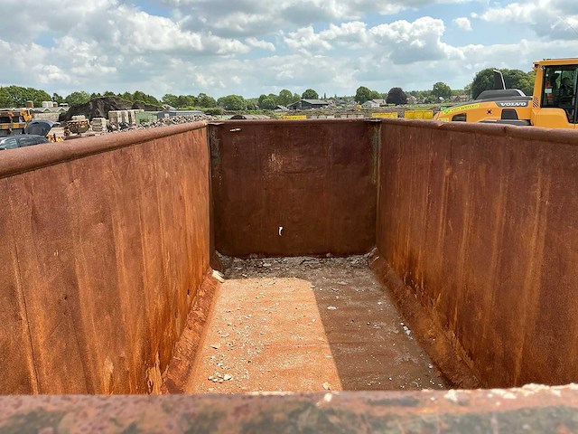 Afvalcontainer - afbeelding 4 van  4