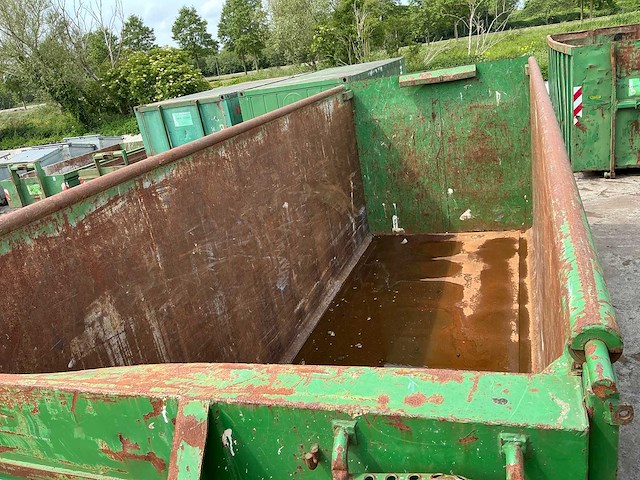 Afvalcontainer - afbeelding 5 van  5