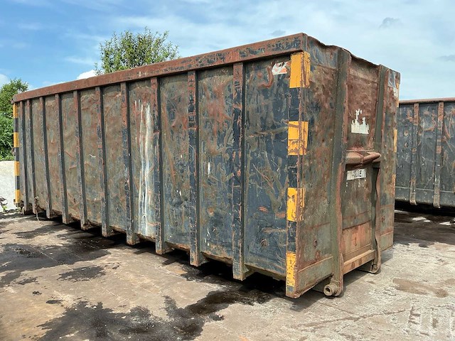 Afvalcontainer - afbeelding 2 van  5