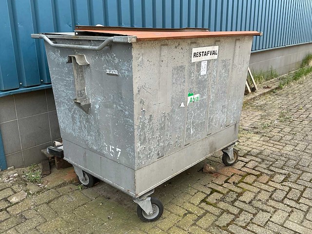 Afvalcontainer - afbeelding 1 van  3