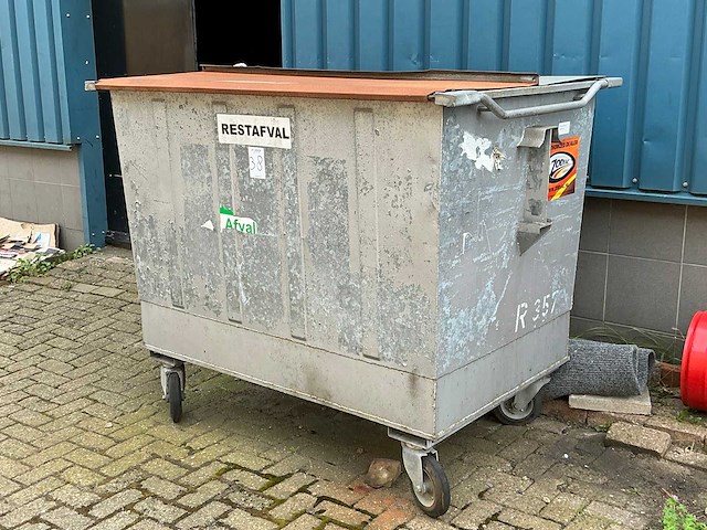 Afvalcontainer - afbeelding 2 van  3