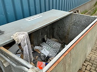 Afvalcontainer - afbeelding 3 van  3