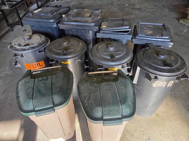 Afvalcontainer - afbeelding 1 van  7