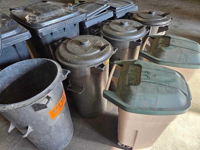 Afvalcontainer - afbeelding 4 van  7