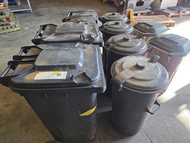 Afvalcontainer - afbeelding 7 van  7