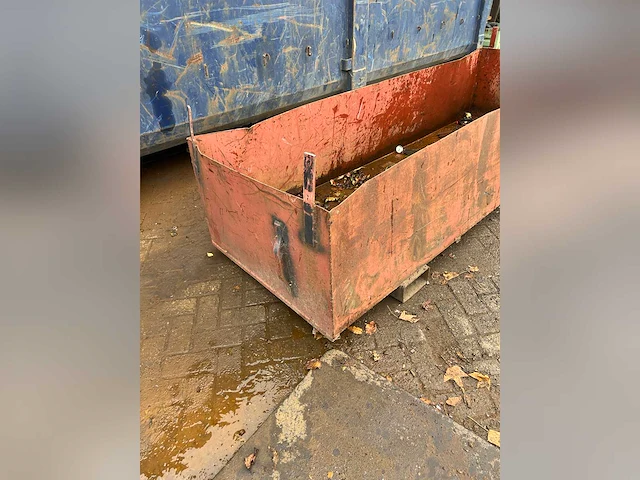 Afvalcontainer - afbeelding 3 van  4