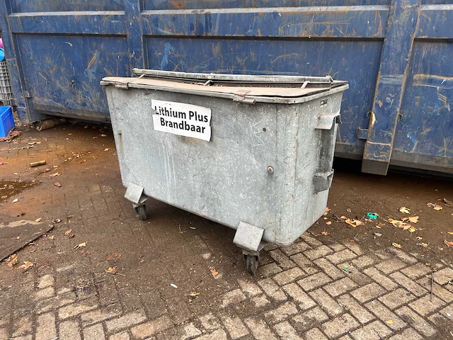Afvalcontainer - afbeelding 2 van  6