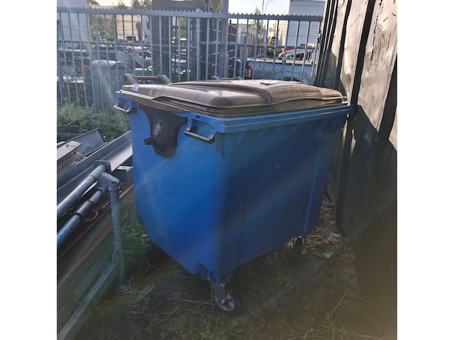Afvalcontainer - afbeelding 2 van  4