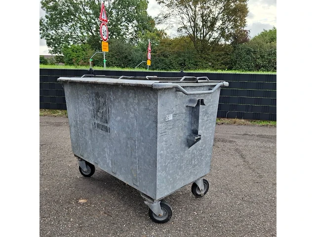 Afvalcontainer - afbeelding 3 van  5