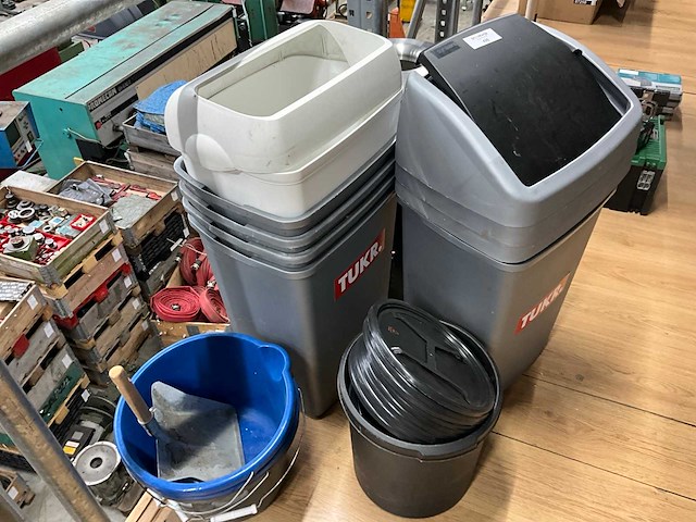 Afvalemmer (8x) - afbeelding 2 van  3