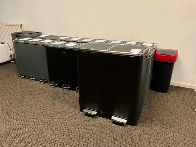 Afvalemmer (9x) - afbeelding 1 van  5